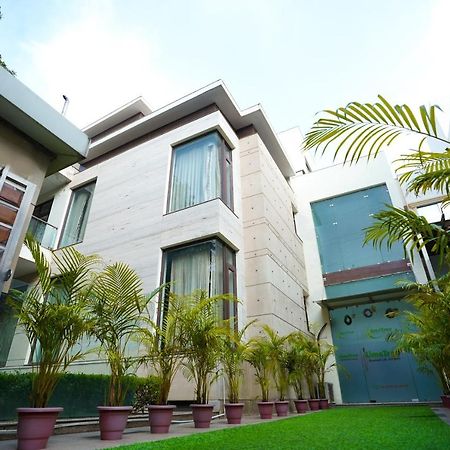 Lime Tree Hotel Sushant Lok Gurgaon Sector 29 Next To Iffco Chowk Metro Dış mekan fotoğraf