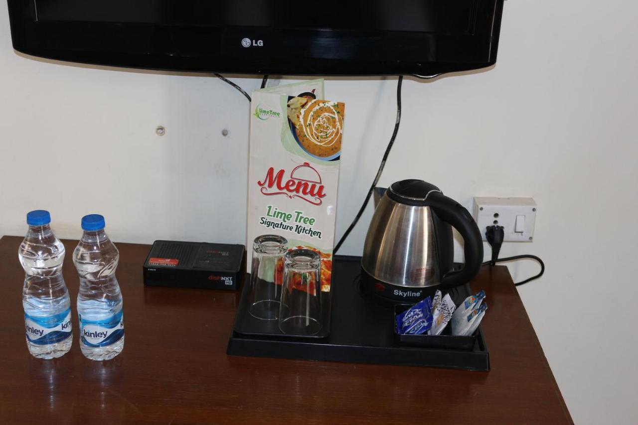Lime Tree Hotel Sushant Lok Gurgaon Sector 29 Next To Iffco Chowk Metro Dış mekan fotoğraf
